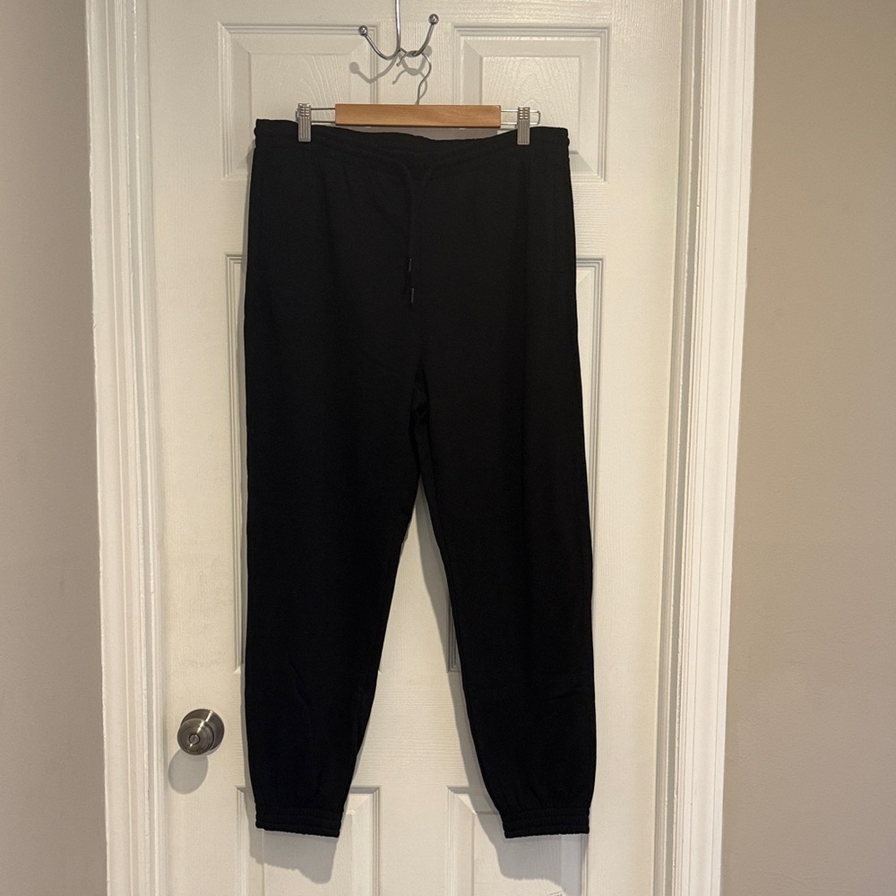 NWT H&M Black Women's Sweatpants with Drawstring Waist